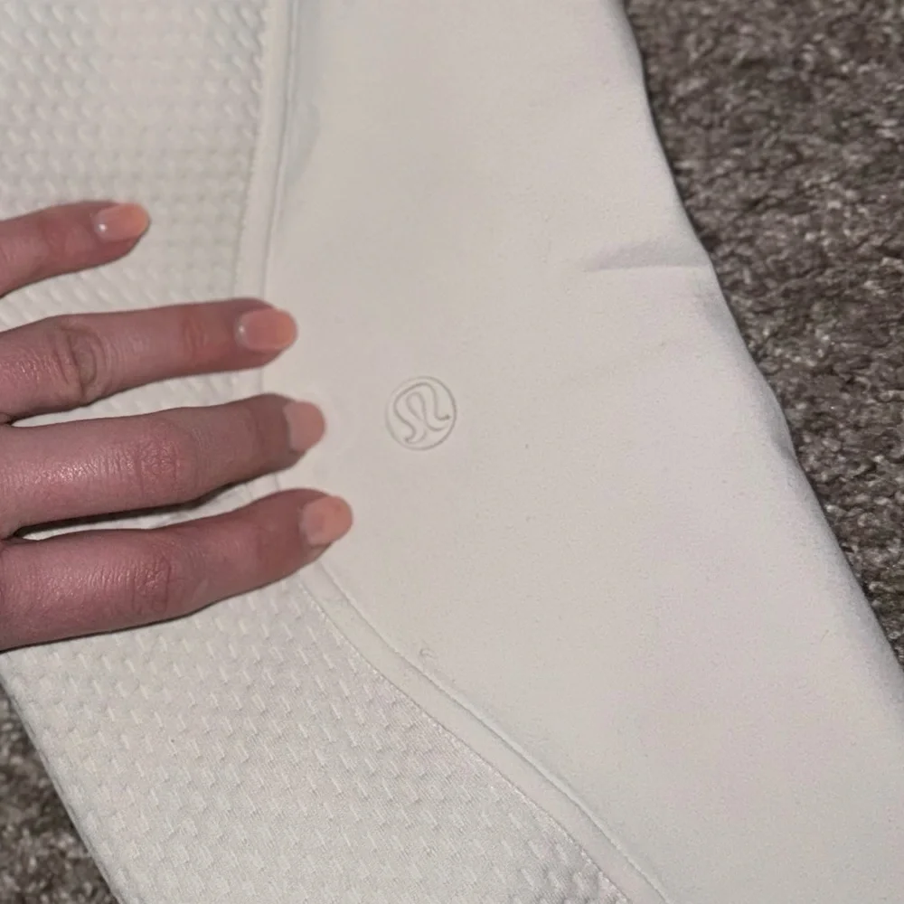 Lululemon Mixed Modal Pullover, Bone - Picture 6 of 8